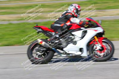 media/Jan-20-2023-Fastrack Riders (Fri) [[f2ad32aba3]]/Level 2/session 4 turn 6/